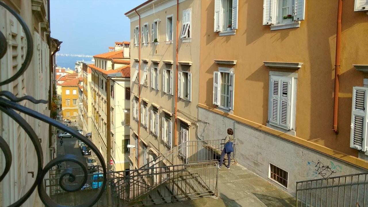 Casa Antica - Historical Apartment In Old City Center Triest Exterior foto