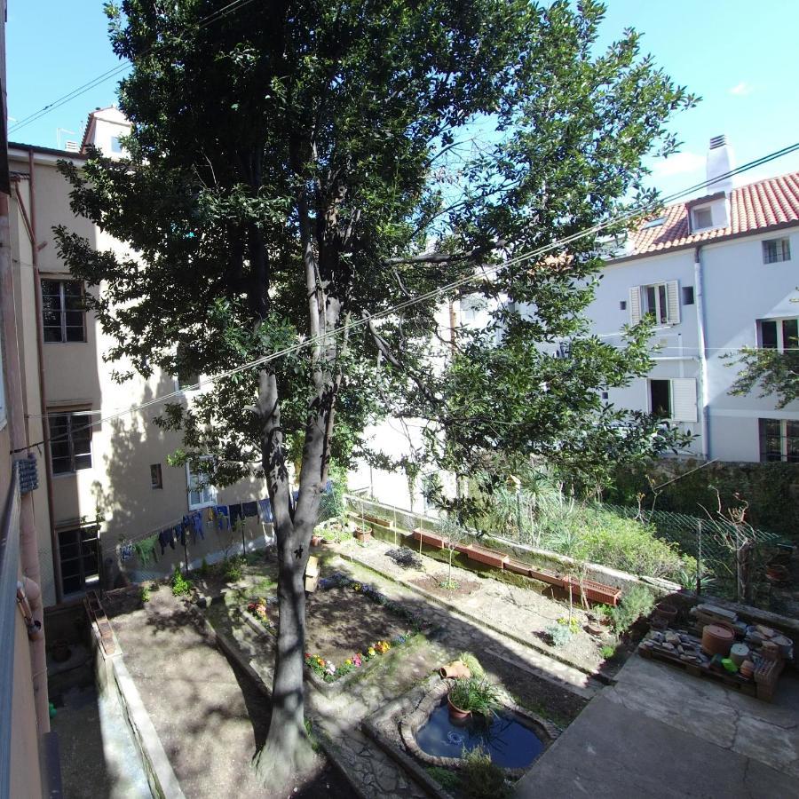 Casa Antica - Historical Apartment In Old City Center Triest Exterior foto